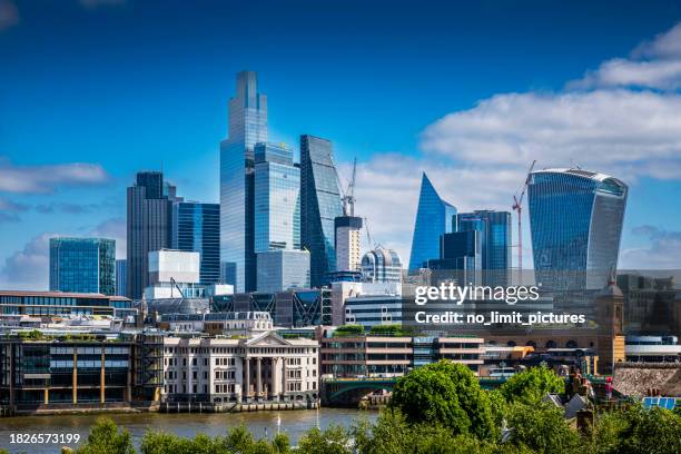 thames river and some skyscraper - london cityscape stock pictures, royalty-free photos & images