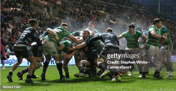 The Leicester Tigers' pack help Tommy Reffell over the line for a try by during the Gallagher Premiership Rugby match between Leicester Tigers and...