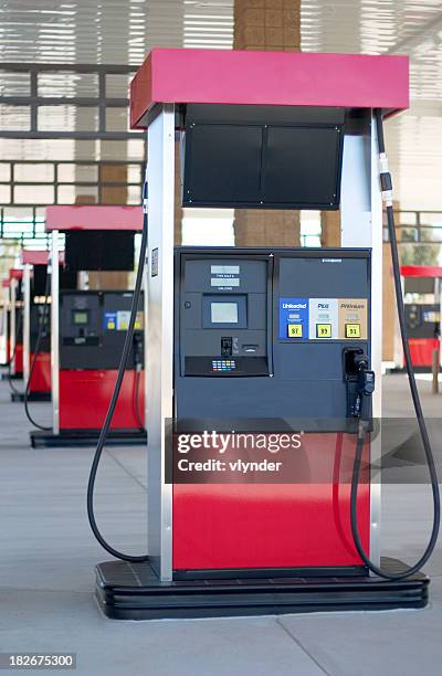 bomba de gás - petrol pump imagens e fotografias de stock