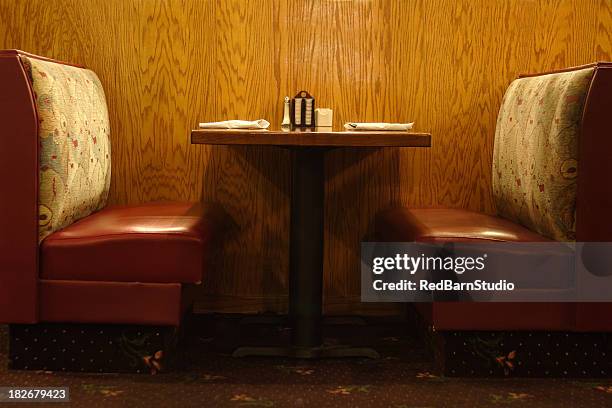 diner table - booth stockfoto's en -beelden