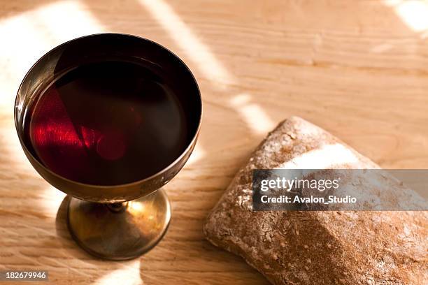 letztes abendmahl - kommunion stock-fotos und bilder