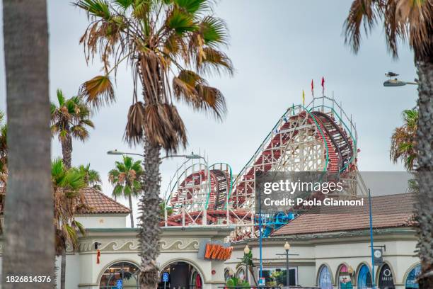 streets and tourists along belmont park in mission beach - mission beach san diego stock pictures, royalty-free photos & images