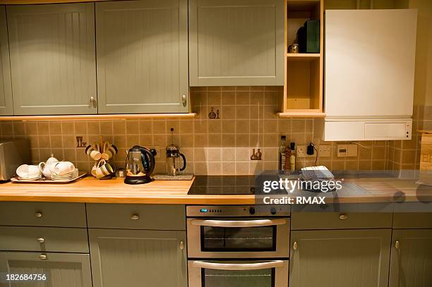 domestic kitchen - house warm heating oil stockfoto's en -beelden