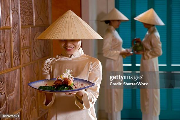 vietnamese girls - vietnamese food stock pictures, royalty-free photos & images