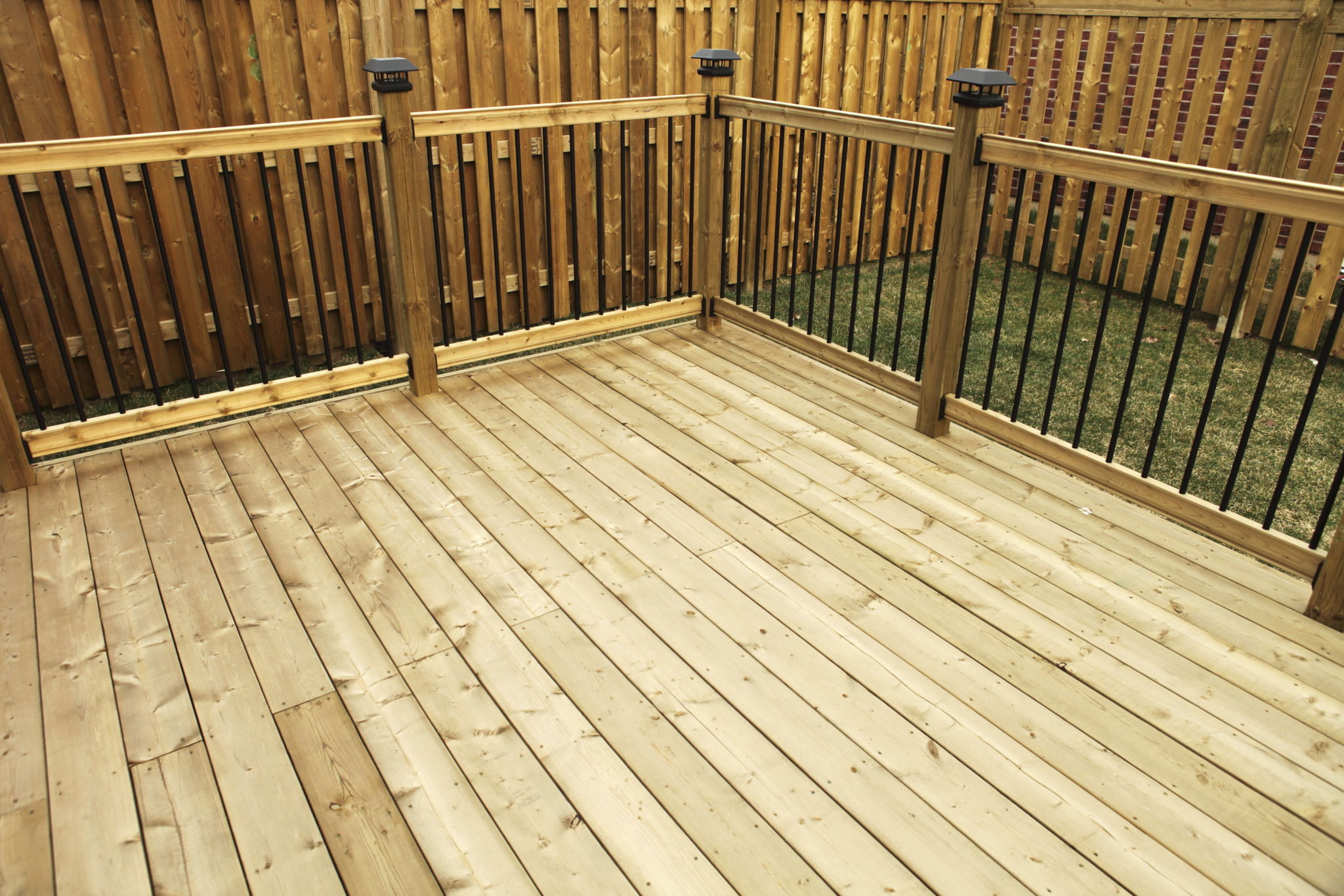 fence deck construction