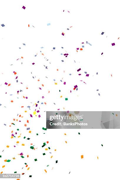 papel confete caindo, isolado a branco - confete imagens e fotografias de stock