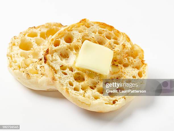 toasted english muffin with butter - sweet bun stockfoto's en -beelden