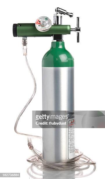 portable oxygen tank - o2 stockfoto's en -beelden