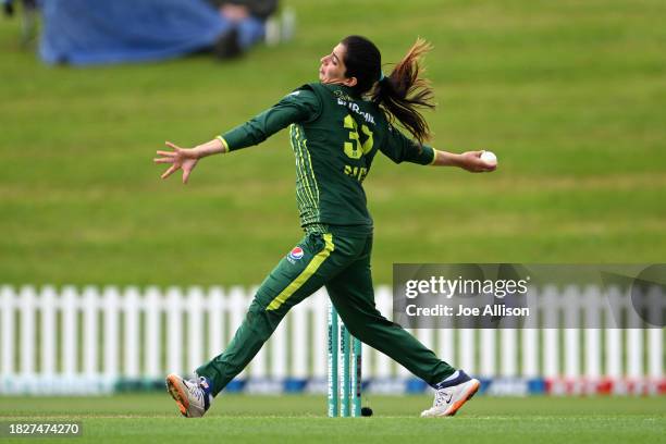Aliya Riaz of Pakistan bowls during game one of the Women's T20 International series between New Zealand and Pakistan at University of Otago Oval on...
