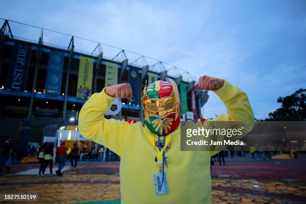 Fan of America poses prior the quarterfinals second leg match between America and Leon as part of the Torneo Apertura 2023 Liga MX at Azteca Stadium...