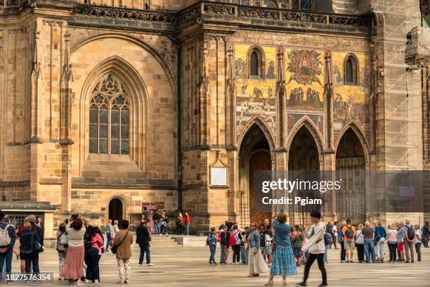 st. vitus cathedral tower and prague castle czech republic - cathedral of st vitus stock pictures, royalty-free photos & images