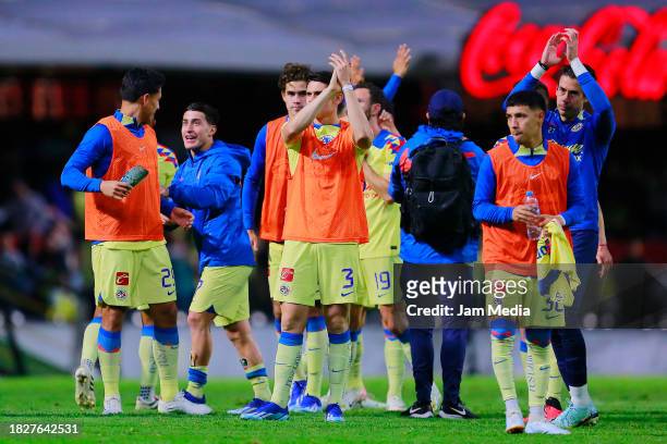Players of America celebrate after winning the quarterfinals second leg match between America and Leon as part of the Torneo Apertura 2023 Liga MX at...