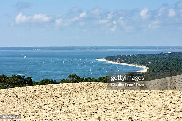 bassin d'arcachon-düne von pyla - arcachon stock-fotos und bilder