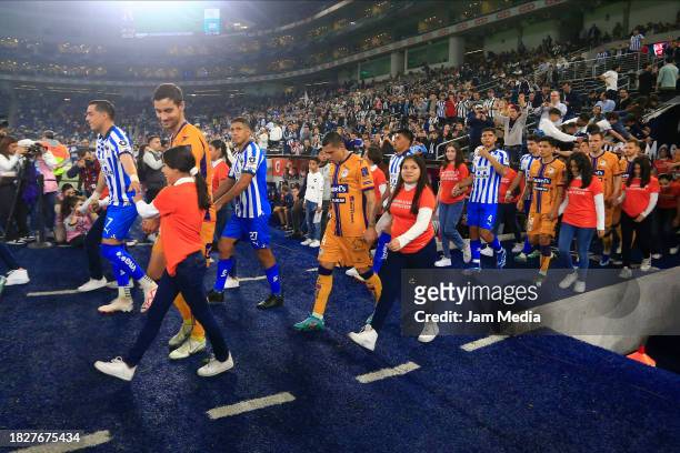 Players of San Luis and Monterrey get into the pitch prior the quarterfinals second leg match between Monterrey and Atletico San Luis as part of the...