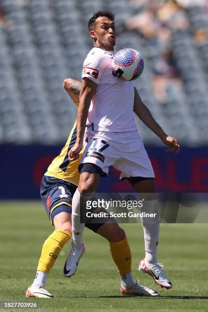 Nishan Velupillay of Melbourne Victory chests the ball during the A-League Men round six match between Central Coast Mariners and Melbourne Victory...