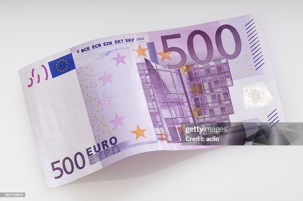 Verbogene Fivehundret Euro-banknote