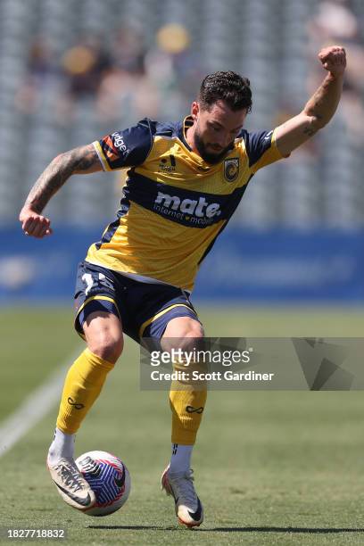 Storm Roux of the Mariners with the ball during the A-League Men round six match between Central Coast Mariners and Melbourne Victory at Industree...