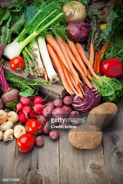 organic vegetables - cabbage stock pictures, royalty-free photos & images