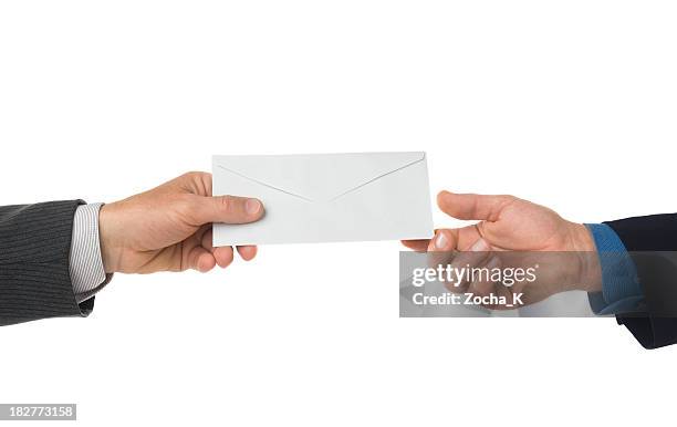 mano pasando carta aislado en blanco - business person handing over a letter fotografías e imágenes de stock