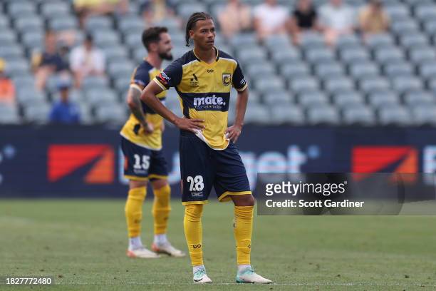 William Wilson of the Mariners reacts to a Victory goal uring the A-League Men round six match between Central Coast Mariners and Melbourne Victory...