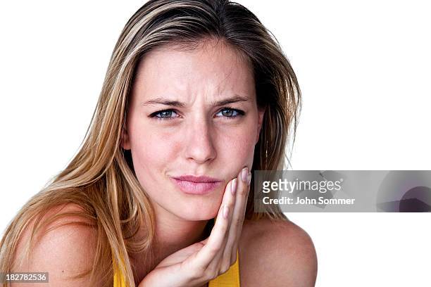 woman with toothache - sensitivity in tooth stockfoto's en -beelden