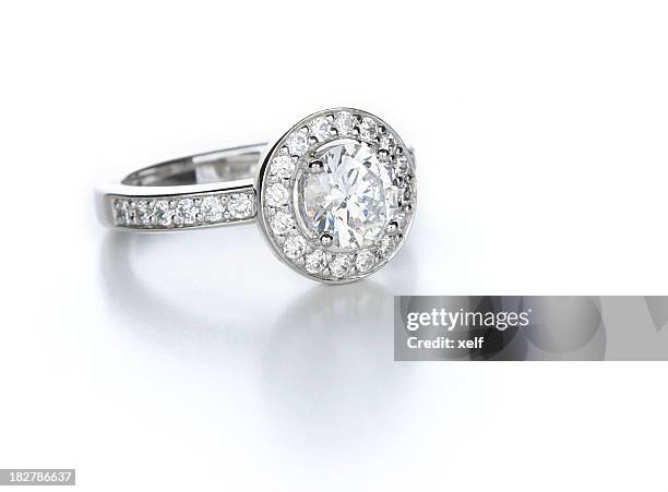 anel de diamante - ring imagens e fotografias de stock