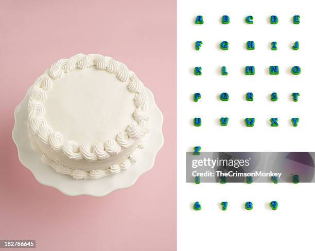 designer "dekoriere deinen eigenen kuchen set - happy birthday cake stock-fotos und bilder