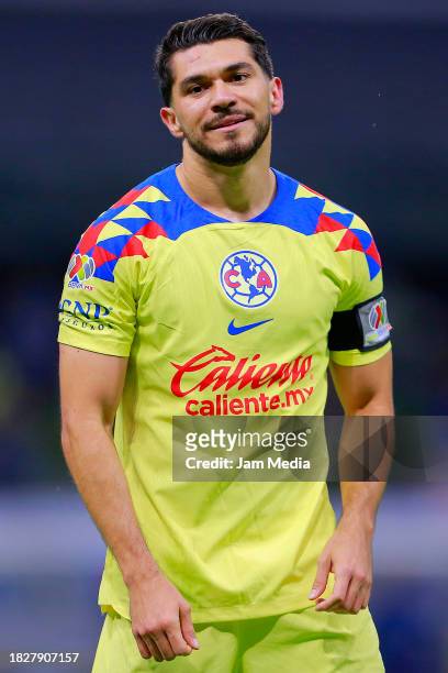 Henry Martin of America looks on during the quarterfinals second leg match between America and Leon as part of the Torneo Apertura 2023 Liga MX at...
