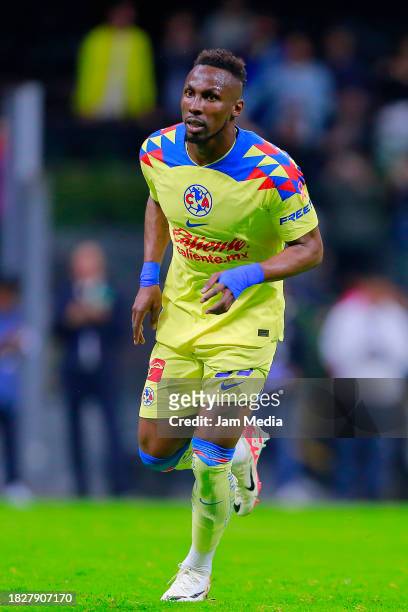 Julian Quinones of America looks o during the quarterfinals second leg match between America and Leon as part of the Torneo Apertura 2023 Liga MX at...
