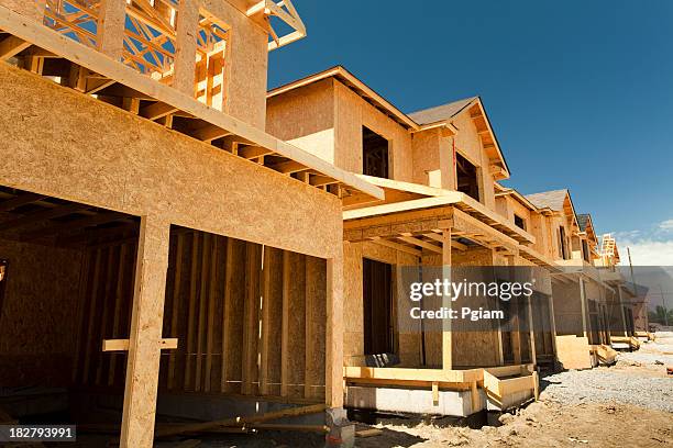 residential house construction - residential building construction stock pictures, royalty-free photos & images