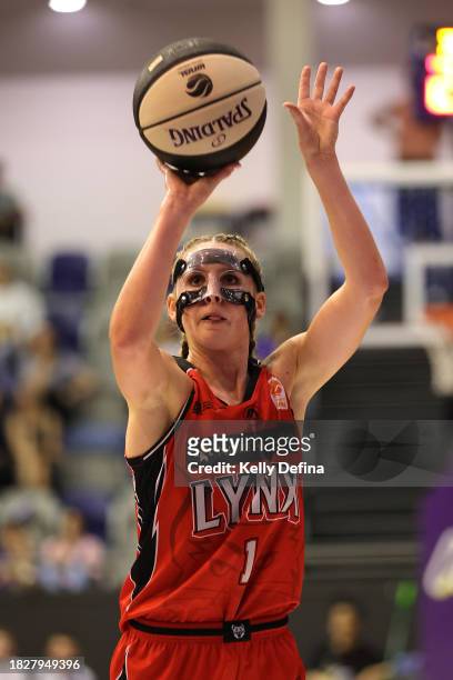 Miela Goodchild of the Lynx shoots during the WNBL match between Melbourne Boomers and Perth Lynx at Melbourne Sports Centres - Parkville, on...