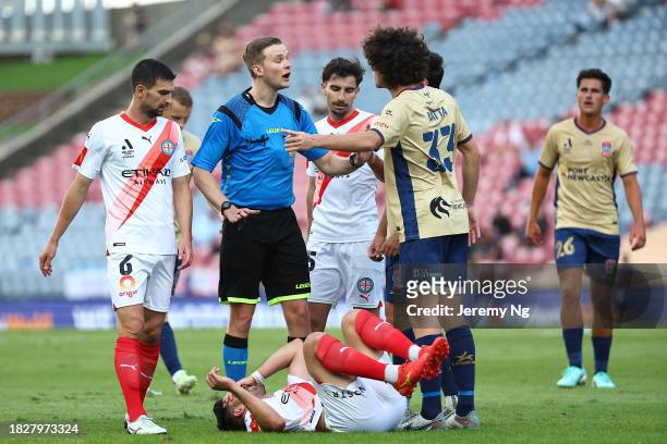Referee Shane Skinner officiates during the A-League Men round six match between Newcastle Jets and Melbourne City at McDonald Jones Stadium, on...