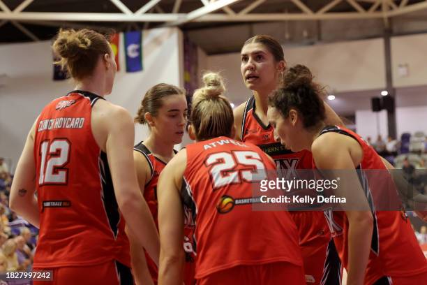 Perth huddle during the WNBL match between Melbourne Boomers and Perth Lynx at Melbourne Sports Centres - Parkville, on December 03 in Melbourne,...