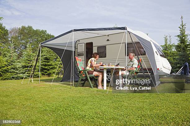 camping site # 40 xxxl - caravan stockfoto's en -beelden