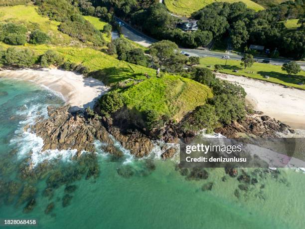 new zealand coastline aerial view - bay of islands new zealand stock pictures, royalty-free photos & images