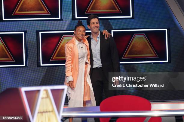 Josh Peck vs Jeannie Mai Jenkins and Taran Killam vs Iliza Shlesinger" - On an all-new episode, actor Josh Peck and host Jeannie Mai Jenkins race...