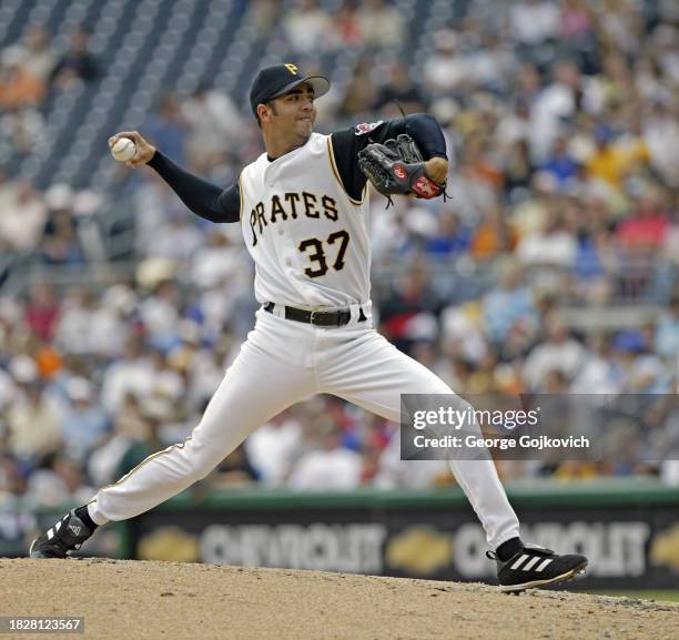 Pitcher Nelson Figueroa of the Pittsburgh Pirates pitches against the Chicago Cubs during a game at PNC Park on September 21, 2003 in Pittsburgh,...