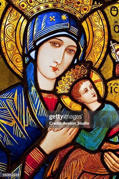 stained glass - mary and jesus - jesus christ birth stock pictures, royalty-free photos & images