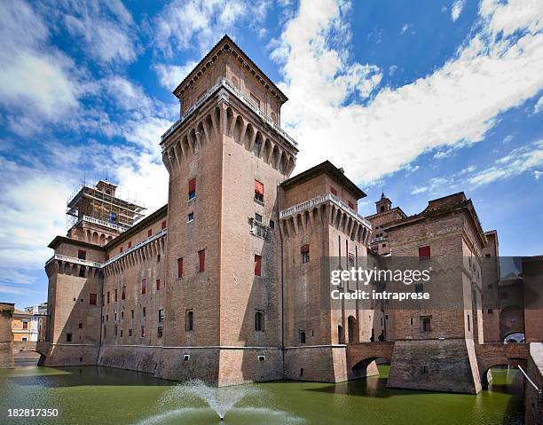 castle estense - ferrara stock pictures, royalty-free photos & images