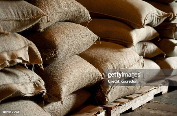 coffee crop - coffee agriculture stock pictures, royalty-free photos & images