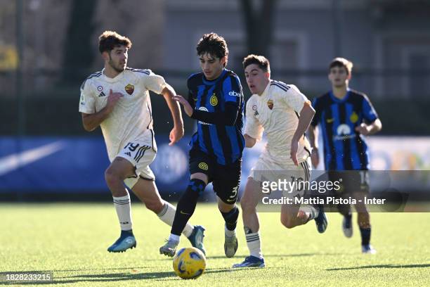 Matteo Cocchi of FC Internazionale U19 in action during the Primavera 1 match between FC Internazionale U19 and AS Roma U19 at Konami Youth...