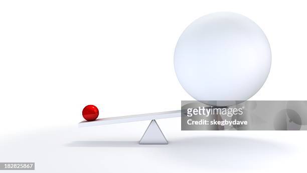 small ball out balance. - groot stockfoto's en -beelden