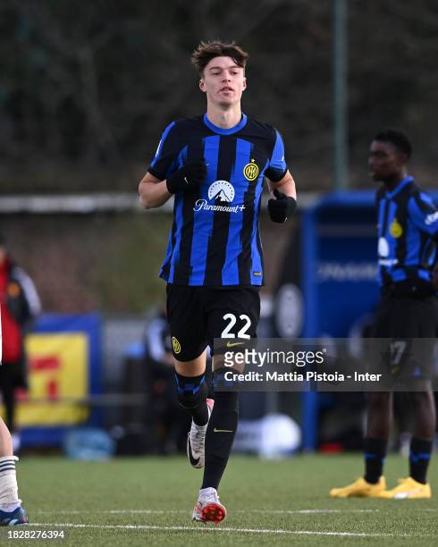 Matteo Spinaccè of FC Internazionale U19 in action during the Primavera 1 match between FC Internazionale U19 and AS Roma U19 at Konami Youth...