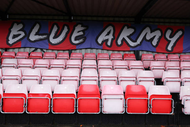 GBR: Aldershot Town v Stockport County - Emirates FA Cup Second Round