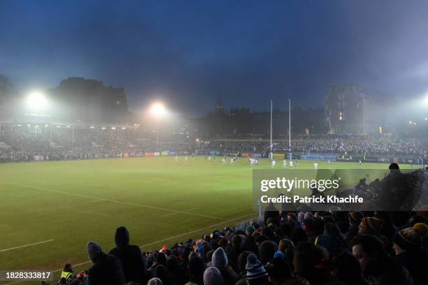 General view of play during a misty evening during the Gallagher Premiership Rugby match between Bath Rugby and Exeter Chiefs at The Recreation...
