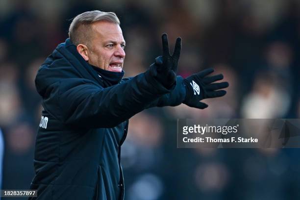 Head coach Markus Anfang of Dresden reacts during the 3. Liga match between SC Verl and Dynamo Dresden at SPORTCLUB Arena on December 03, 2023 in...