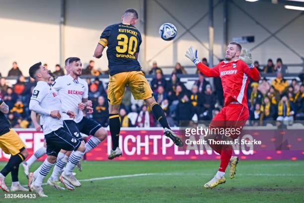Stefan Kutschke of Dresden misses to score against Luca Unbehaun of Verl during the 3. Liga match between SC Verl and Dynamo Dresden at SPORTCLUB...