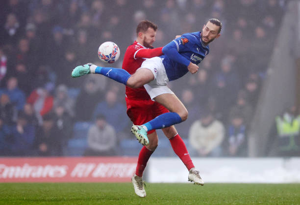 GBR: Chesterfield v Leyton Orient - Emirates FA Cup Second Round