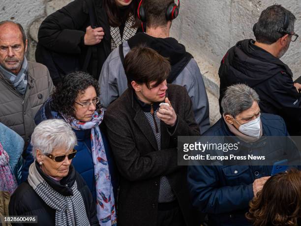 Varias personas durante el funeral de la actriz Concha Velasco, en la Catedral de Nuestra Señora de la Asuncion de Valladolid, a 3 de diciembre de...