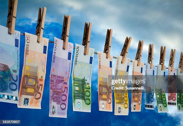 blanchiment d'argent - imitation photos et images de collection